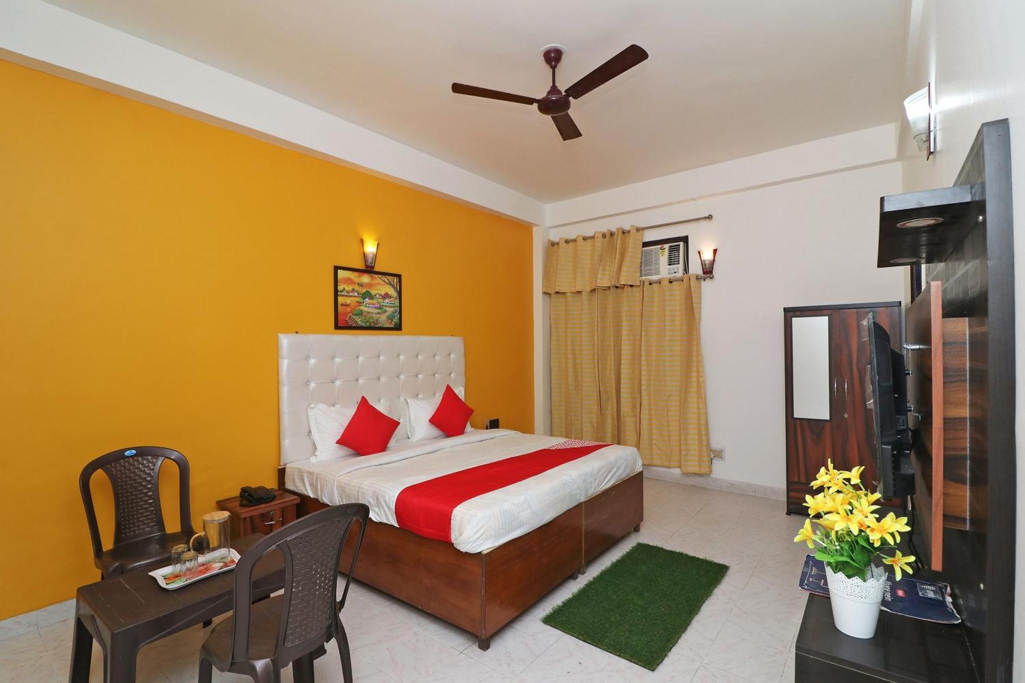 Hotel O Ooak Hotel Greater Noida Exterior photo