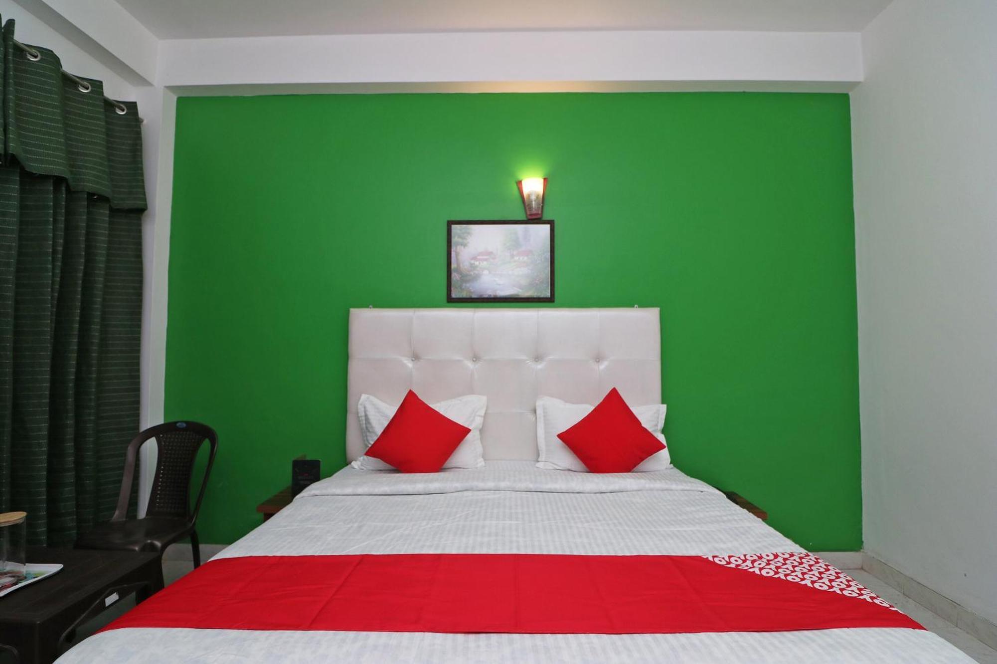 Hotel O Ooak Hotel Greater Noida Exterior photo